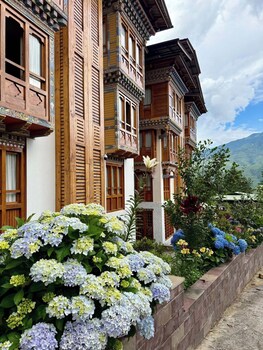 overland hotel