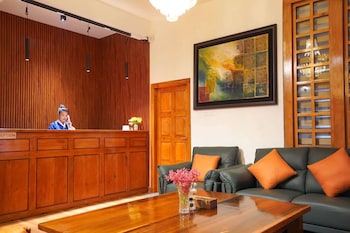 Overland Hotel,,3 star