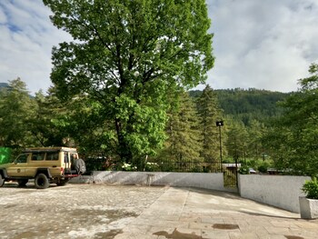 overland hotel