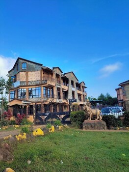 oldoiyo lengai hotel