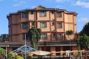 oldoiyo lengai hotel