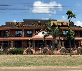 oldoiyo lengai hotel