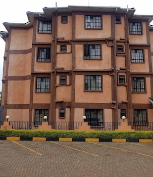 oldoiyo lengai hotel