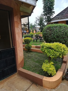 oldoiyo lengai hotel
