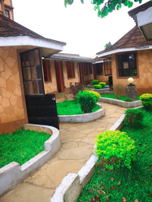 oldoiyo lengai hotel