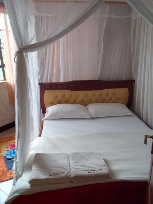 oldoiyo lengai hotel