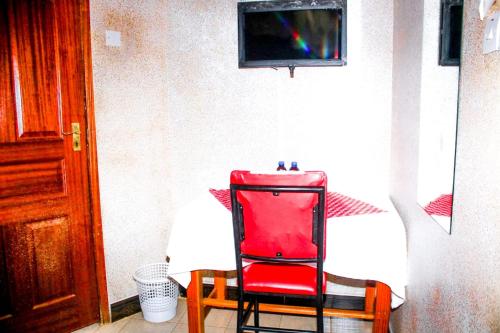 oldoiyo lengai hotel