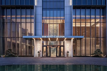 the ritz carlton wuhan