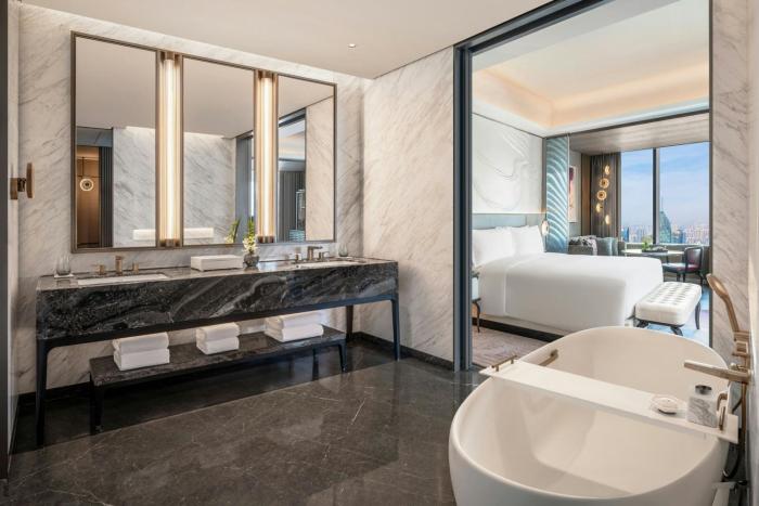 the ritz carlton wuhan
