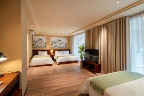amana hotel airport