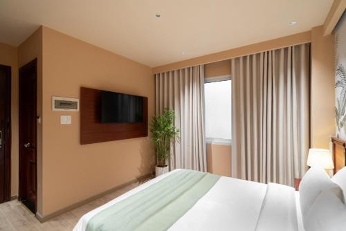 amana hotel airport