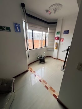 Hotel El Paraiso Funza,,2 star