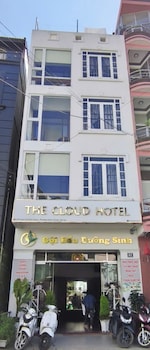 The Cloud Hotel,,3 star