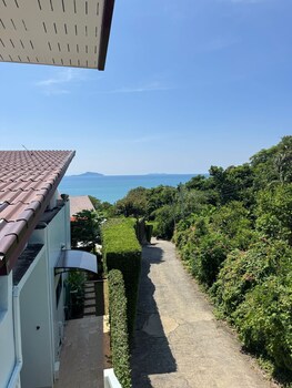 bell seaside luxury villa