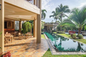 Bell Seaside Luxury Villa,,3 star