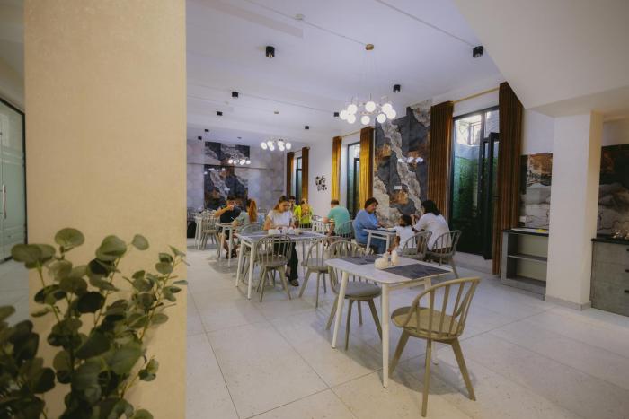 beshchinor hotel