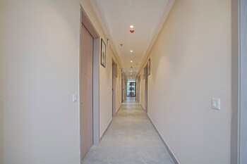 treebo premium indus crown