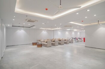 treebo premium indus crown