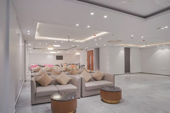 treebo premium indus crown