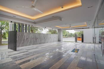 treebo premium indus crown