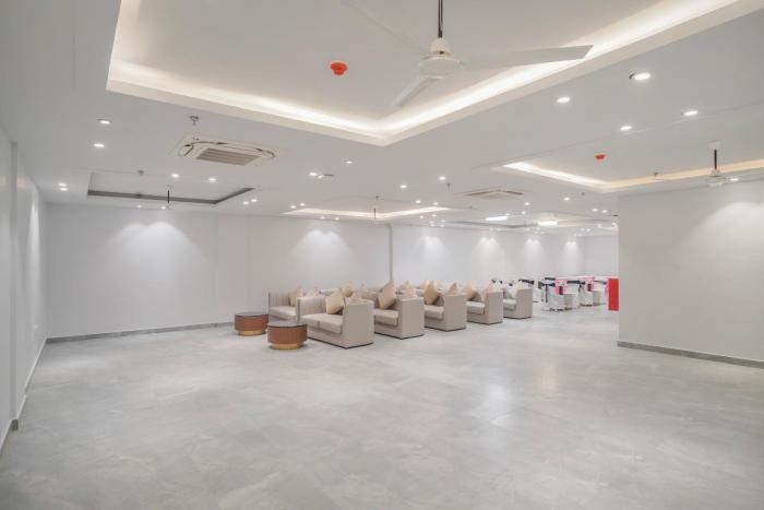treebo premium indus crown