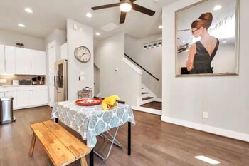 tx home group houston