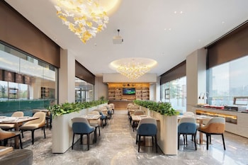 Guangzhou Chimelong Expo Center Jincheng Hotel,,3 star