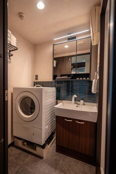 Kyoto Toji Suites & Residence,,2 star