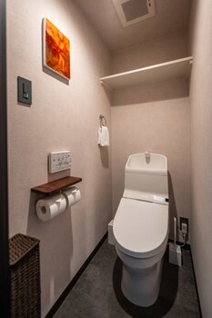 Kyoto Toji Suites & Residence,,2 star