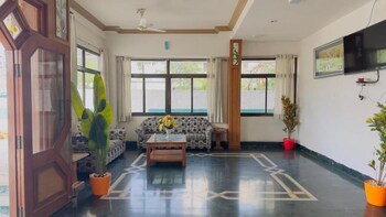 kdm hotel indore palace