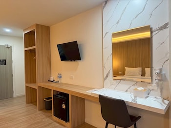 The Room Premium Hotel Chiangrai,,3 star