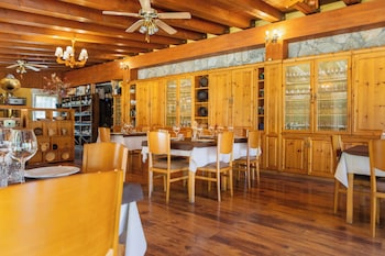 Hotel-Restaurante Tixileiro,,3 star