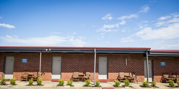 Cherry Blossom Motel,New South Wales>>Capital Country,3 star
