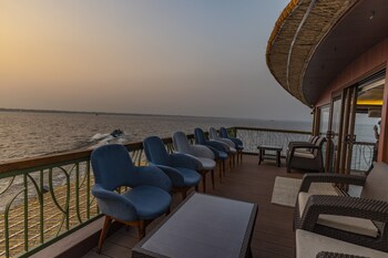 Riverine Kadavil Houseboat,,4 star