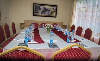 prestige guest house karatina
