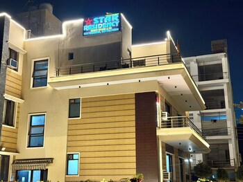 hotel star residency