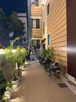 hotel star residency