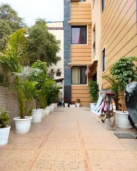 hotel star residency