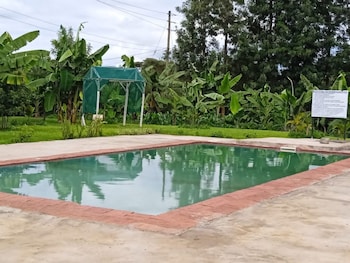 Plantains Place Karatina,,3 star