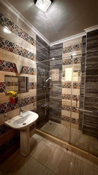 Pyramids Gold Sand Inn,,5 star