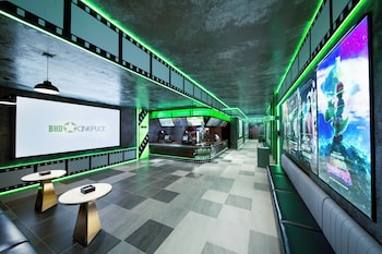 anyla sam son hotels
