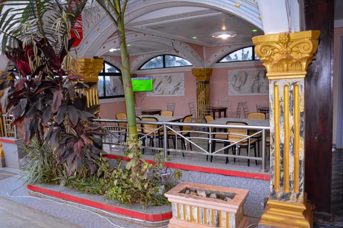 lynna hotel