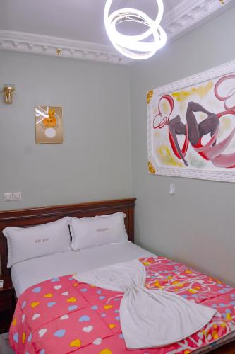 lynna hotel