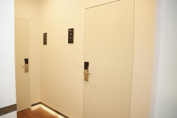 Moonlight Apartments Tirana,,2 star