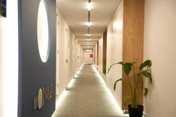 Moonlight Apartments Tirana,,2 star