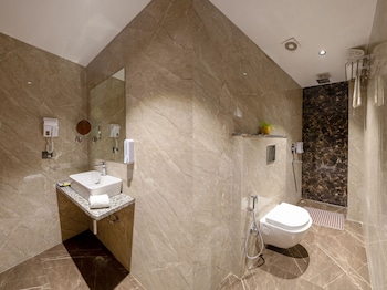 hotel sukoon 2mins connaught place