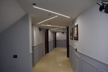 hotel sukoon 2mins connaught place
