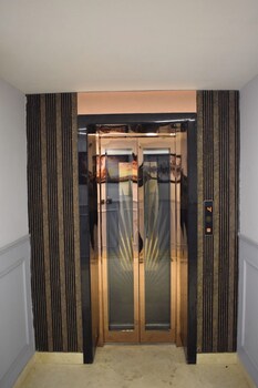 hotel sukoon 2mins connaught place