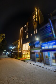 hotel sukoon 2mins connaught place