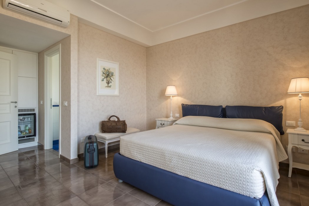 Villa Degli Ulivi,Ladispoli>>Itri,3 star